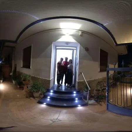 Le Tre Gemme Bed & Breakfast 3*